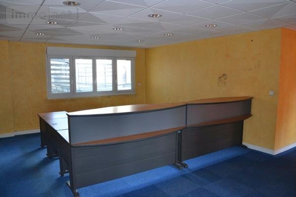 Location fonds et murs commerciaux Le Mans 72000 Sarthe 307 m2  2800 euros