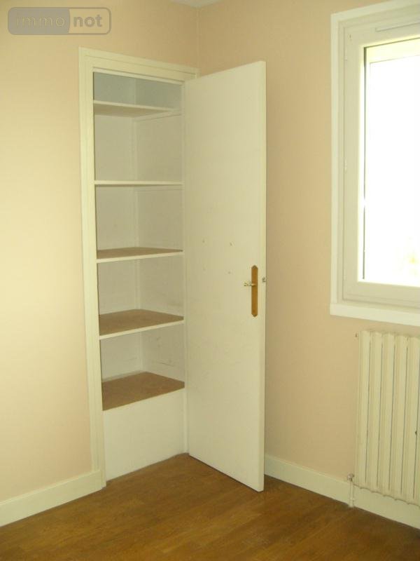 Location maison Châtenoy-le-Royal 71880 Saône-et-Loire 132 m2 5 pièces 1150 euros