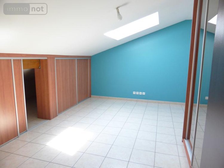 Location appartement Bourg-en-Bresse 01000 Ain 75 m2 3 pièces 850 euros