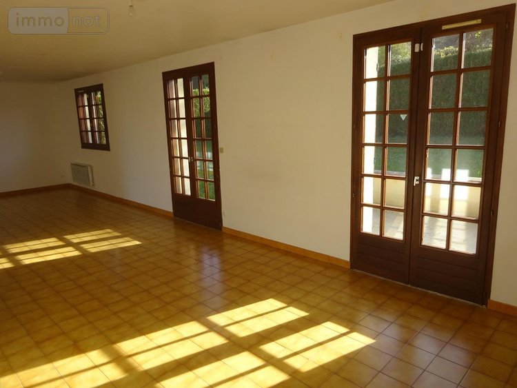 Location maison Arcisses 28400 Eure-et-Loir 100 m2 4 pièces 850 euros