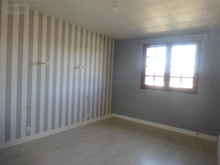 Location maison Arcisses 28400 Eure-et-Loir 100 m2 4 pièces 870 euros