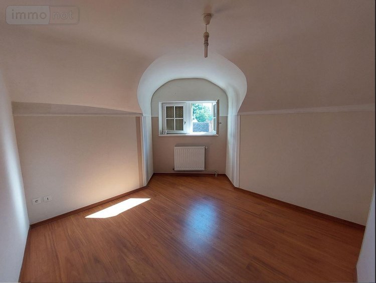 Immeuble a vendre Attigny 08130 Ardennes 200 m2  197072 euros