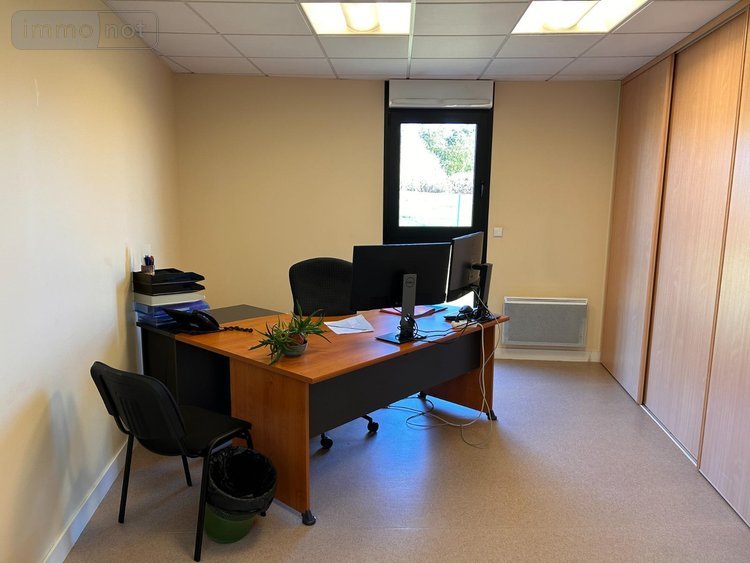 Fonds et murs commerciaux a vendre Genillé 37460 Indre-et-Loire 190 m2  291200 euros