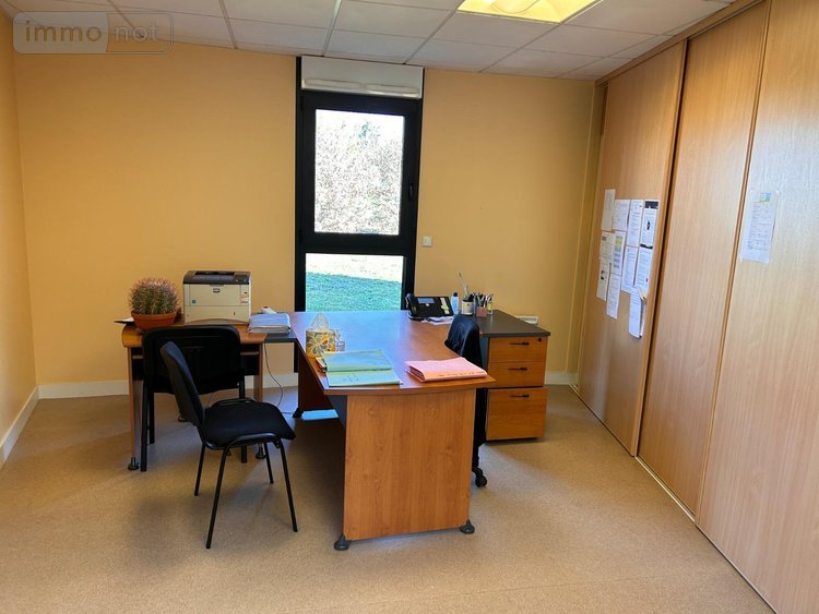 Fonds et murs commerciaux a vendre Genillé 37460 Indre-et-Loire 190 m2  291200 euros