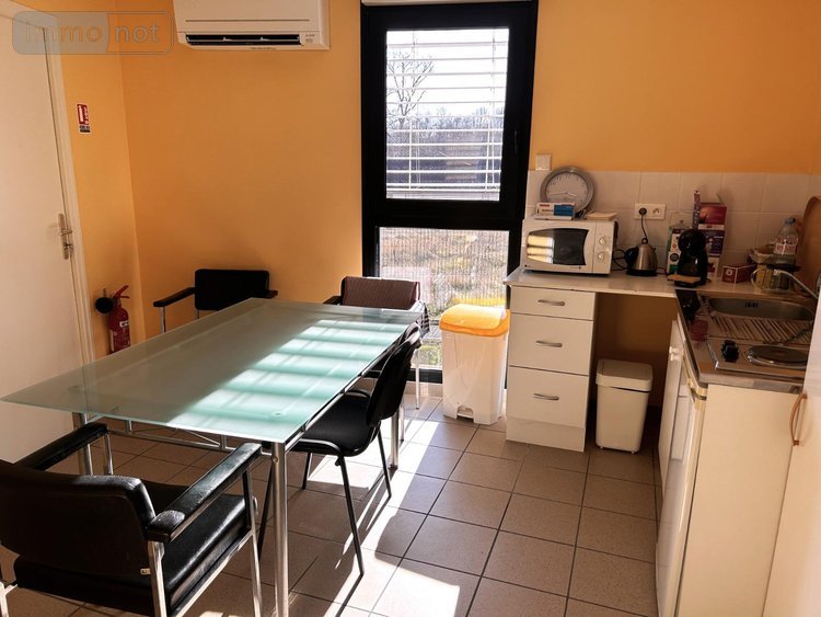 Fonds et murs commerciaux a vendre Genillé 37460 Indre-et-Loire 190 m2  291200 euros