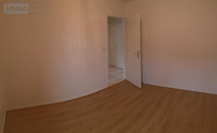 Location appartement Reims 51100 Marne 81 m2 4 pièces 900 euros