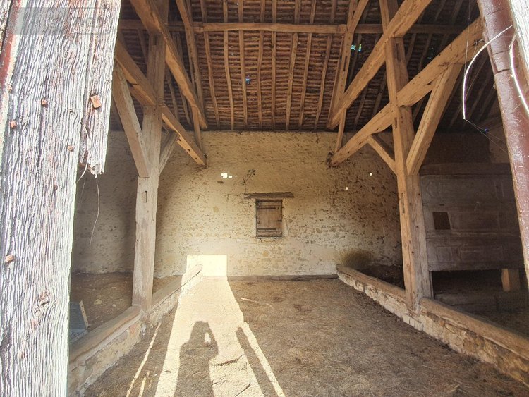 Divers a vendre Montmirail 72320 Sarthe 600 m2  158600 euros