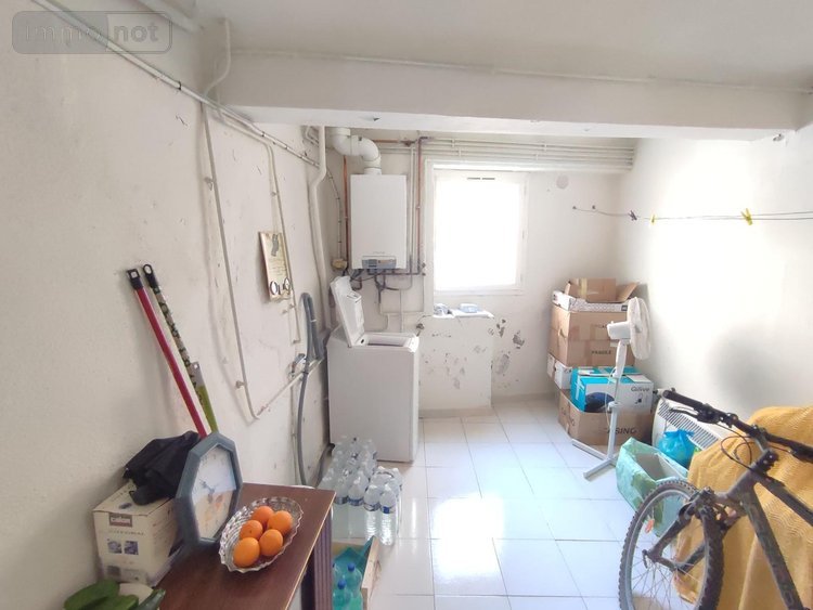 Immeuble a vendre Oraison 04700 Alpes-de-Haute-Provence 177 m2  247000 euros