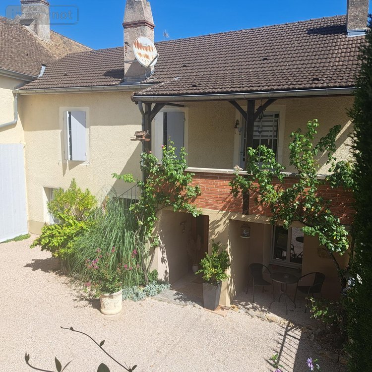 Maison a vendre Saint-Jean-de-Vaux 71640 Saône-et-Loire 170 m2 7 pièces 575000 euros