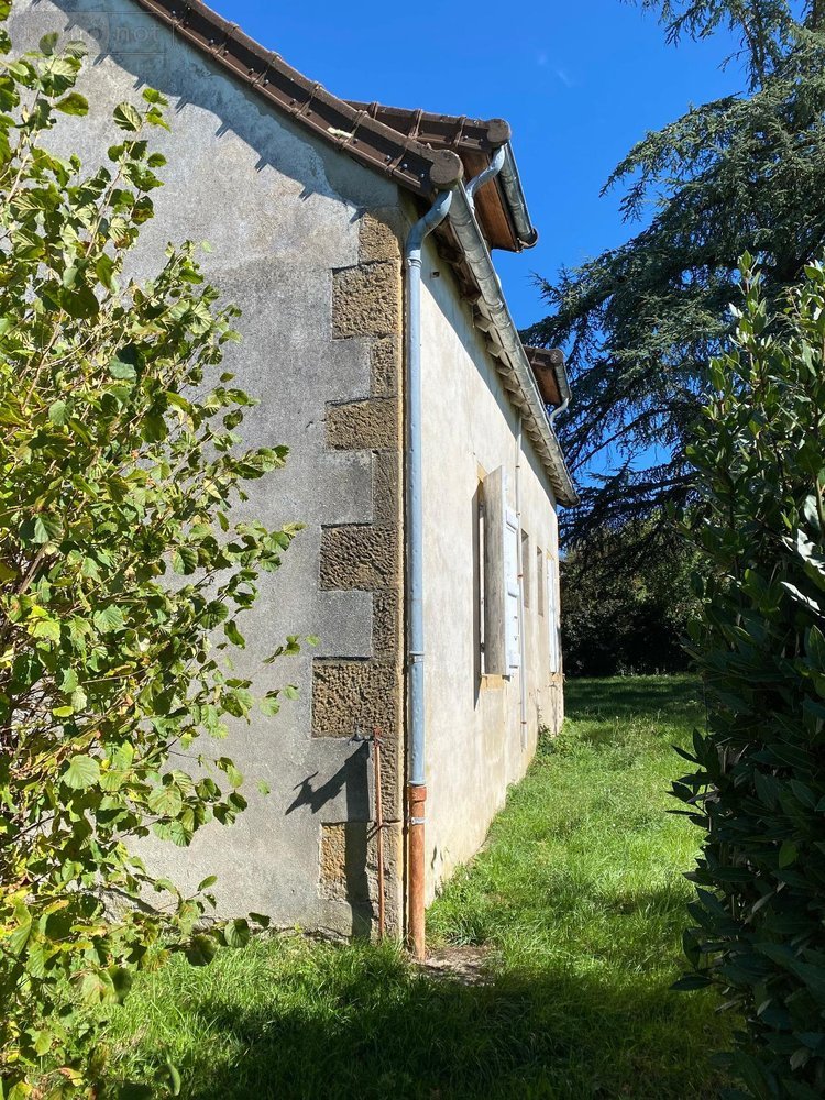 Maison a vendre Poisson 71600 Saône-et-Loire 74 m2 3 pièces 108544 euros