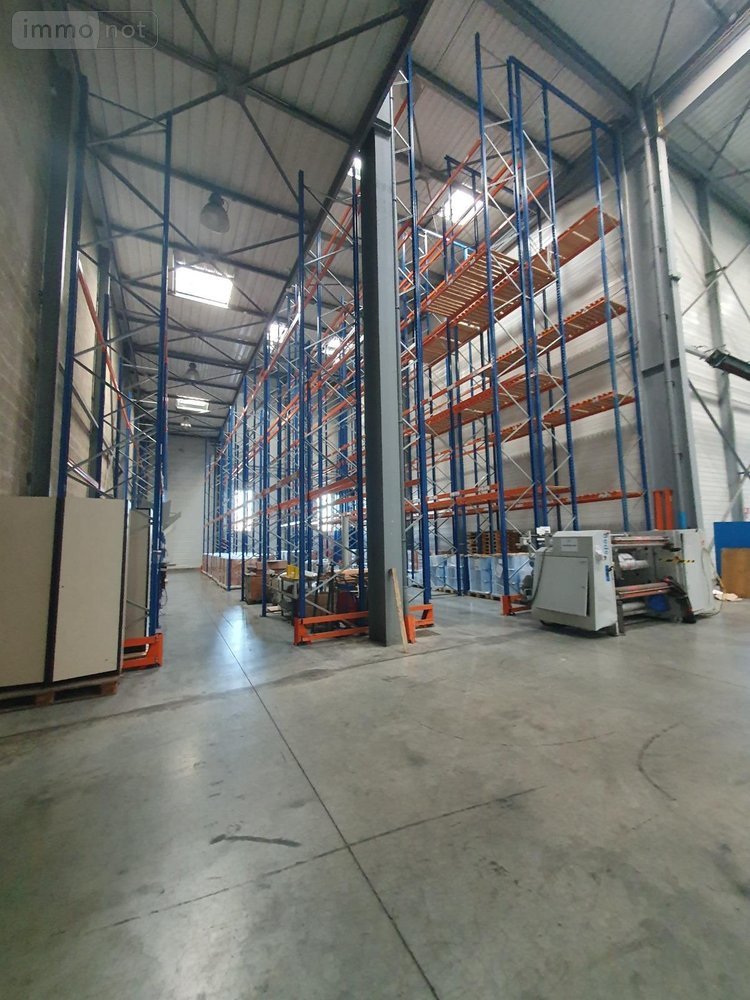 Fonds et murs commerciaux a vendre La-Ferté-Bernard 72400 Sarthe  836000 euros