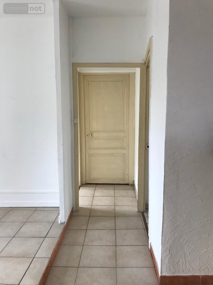 Immeuble a vendre Génelard 71420 Saône-et-Loire 275 m2  164926 euros