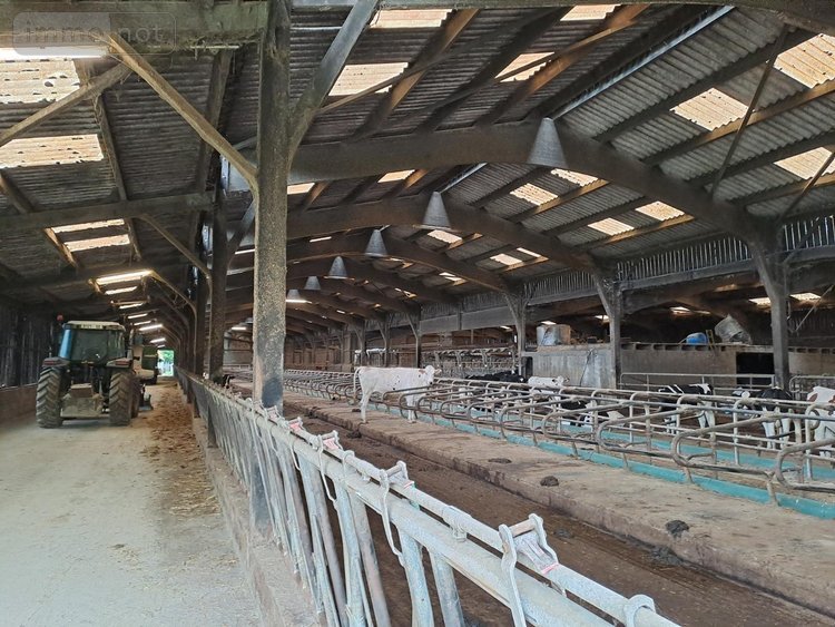 Bien agricole a vendre Le Mesnil-Opac 50860 Manche  524000 euros