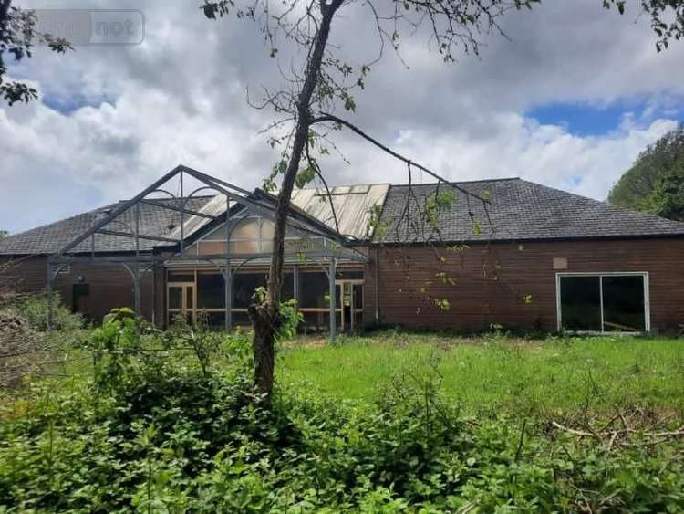 Fonds et murs commerciaux a vendre Campel 35330 Ille-et-Vilaine  208880 euros