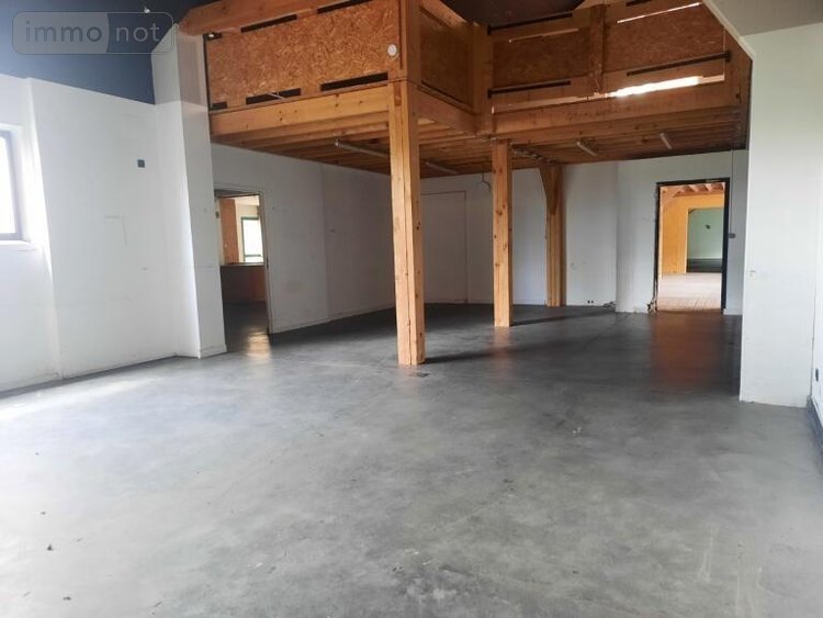 Fonds et murs commerciaux a vendre Campel 35330 Ille-et-Vilaine  208880 euros