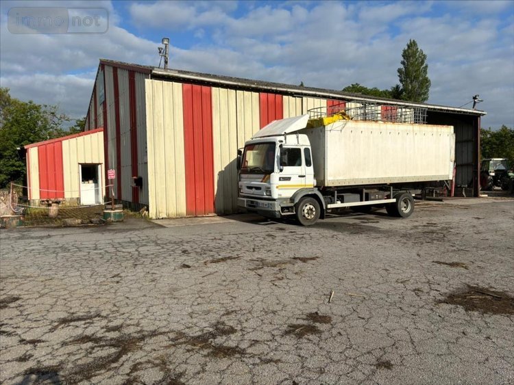 Immeuble a vendre Scaër 29390 Finistère 400 m2  258750 euros