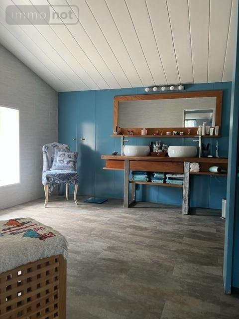 Maison a vendre Montlieu-la-Garde 17210 Charente-Maritime 220 m2 5 pièces 351750 euros