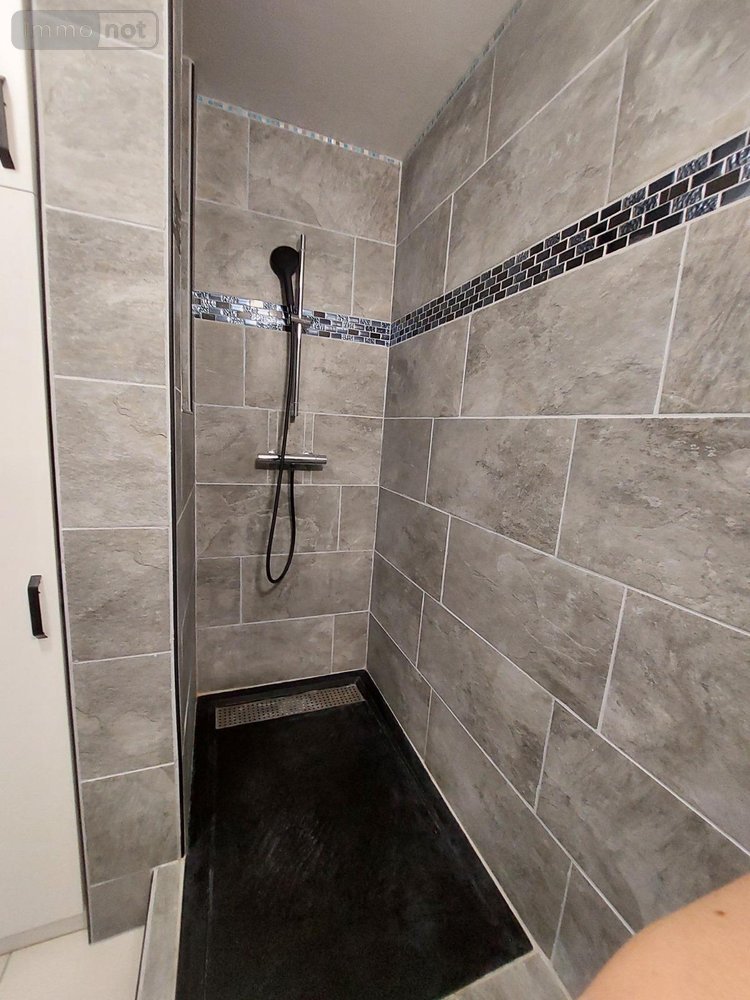 Location appartement Bourg-en-Bresse 01000 Ain 49 m2 2 pièces 750 euros