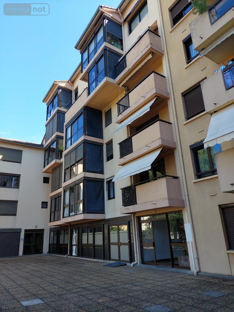 Location appartement Bourg-en-Bresse 01000 Ain 75 m2 3 pièces 800 euros