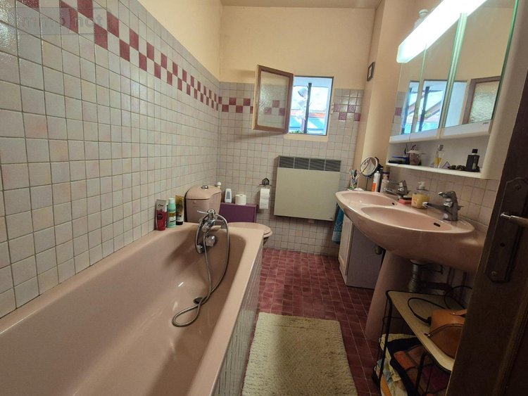 Maison a vendre Treigny-Perreuse-Sainte-Colombe 89520 Yonne 150 m2 7 pièces 153700 euros