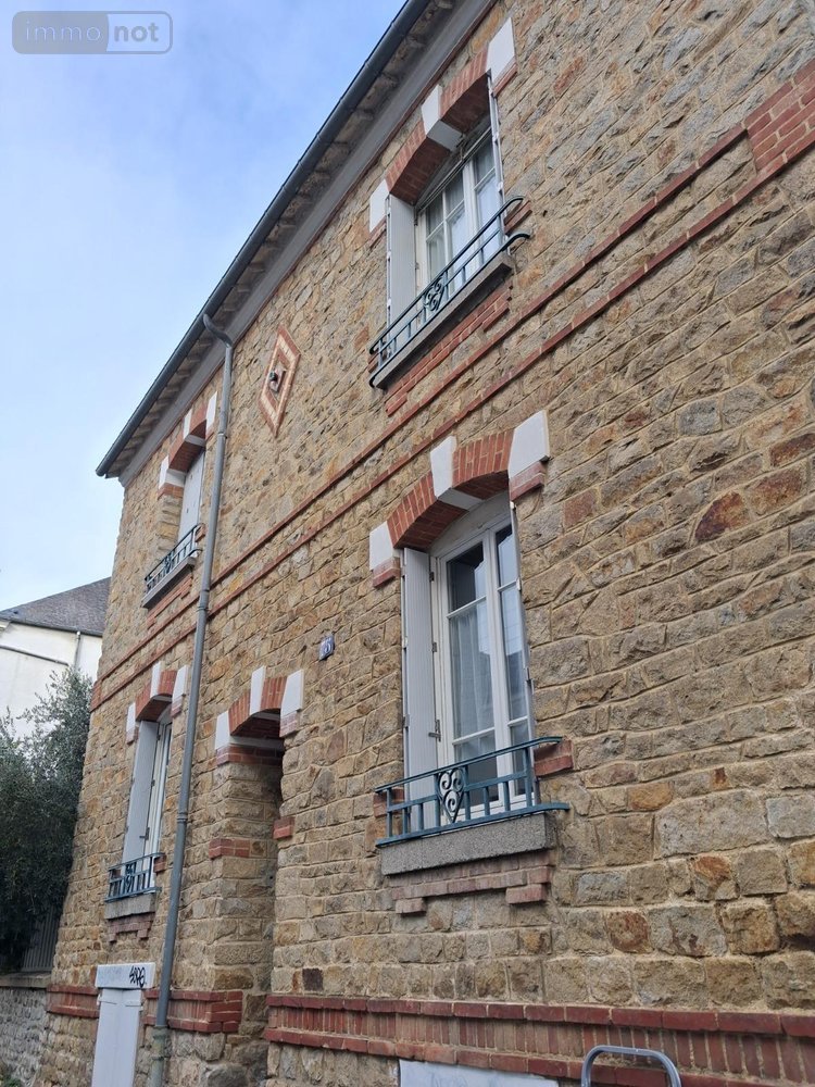 Location appartement Rennes 35000 Ille-et-Vilaine 14 m2 1 pièce 390 euros