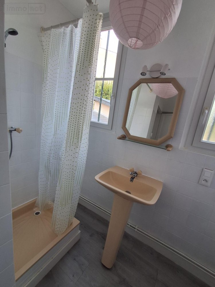 Location appartement Rennes 35000 Ille-et-Vilaine 14 m2 1 pièce 390 euros