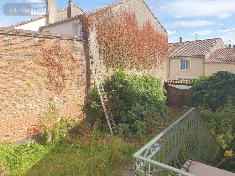 Maison a vendre Valence 82400 Tarn-et-Garonne 344 m2 12 pièces 250000 euros