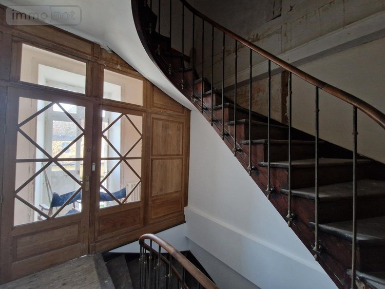 Immeuble a vendre Charolles 71120 Saône-et-Loire  250000 euros