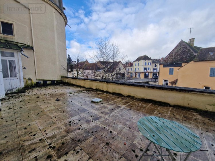 Immeuble a vendre Charolles 71120 Saône-et-Loire  250000 euros