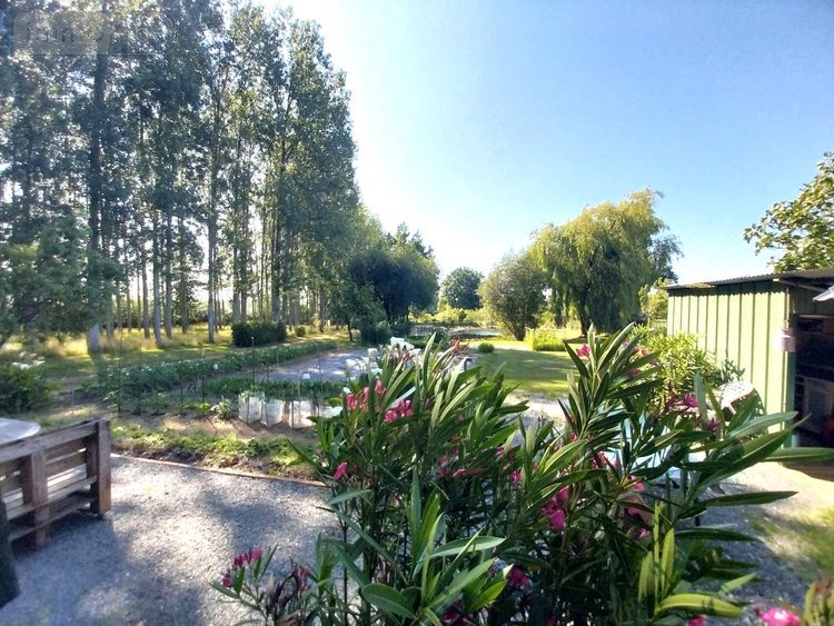 Terrains de loisirs bois etangs a vendre La Baconnière 53240 Mayenne 20002 m2  77108 euros