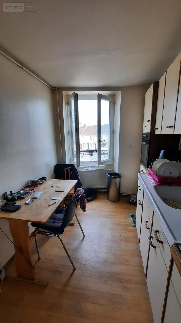 Immeuble a vendre Châteauroux 36000 Indre 90 m2  213000 euros