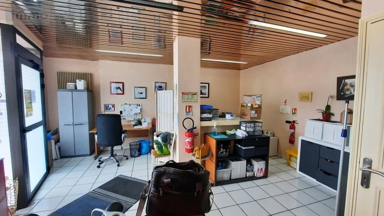 Immeuble a vendre Châteauroux 36000 Indre 90 m2  213000 euros