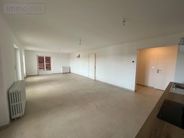 Location maison Louhans 71500 Saône-et-Loire 132 m2 4 pièces 985 euros