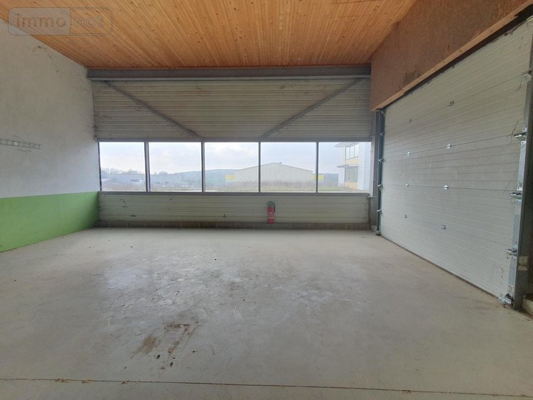Location fonds et murs commerciaux Cherré-Au 72400 Sarthe  5400 euros