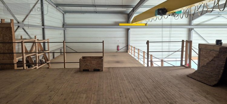 Location fonds et murs commerciaux Cherré-Au 72400 Sarthe  5400 euros