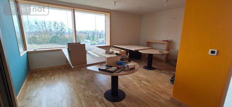 Location fonds et murs commerciaux Cherré-Au 72400 Sarthe  5400 euros
