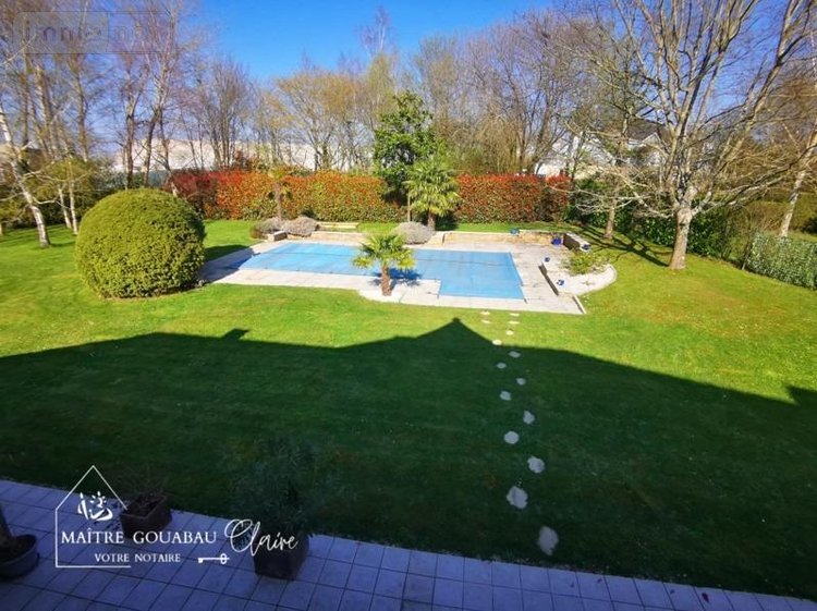 propriete a vendre Saint-Berthevin 53940 Mayenne 144 m2 6 pièces 425990 euros