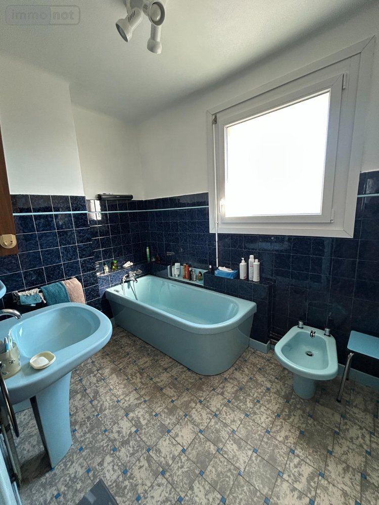 Garage et parking a vendre Achicourt 62217 Pas-de-Calais 515 m2  410800 euros