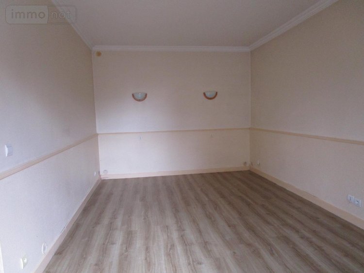 Location maison Vitré 35500 Ille-et-Vilaine 119 m2 5 pièces 950 euros