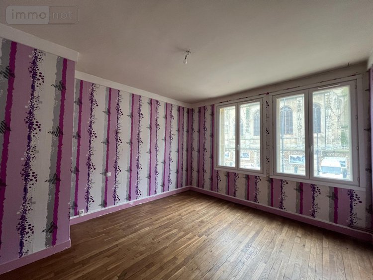 Immeuble a vendre Beaumont-le-Roger 27170 Eure  189900 euros