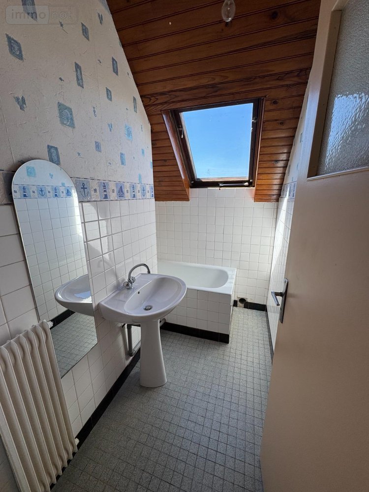 Maison a vendre Saint-Nic 29550 Finistère 137 m2 8 pièces 218000 euros