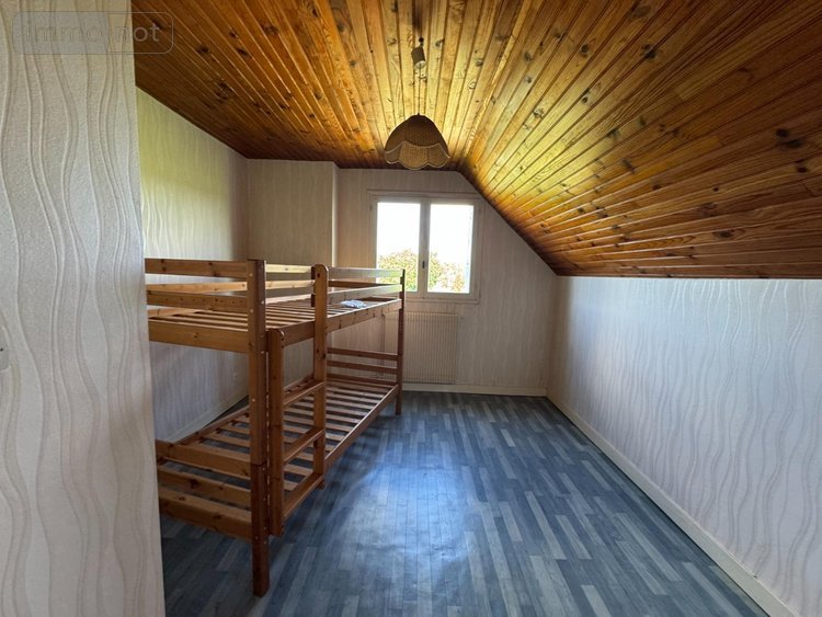 Maison a vendre Saint-Nic 29550 Finistère 137 m2 8 pièces 218000 euros