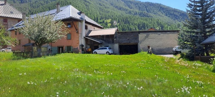 Terrain a batir a vendre Château-Ville-Vieille 05350 Hautes-Alpes 526 m2  70000 euros