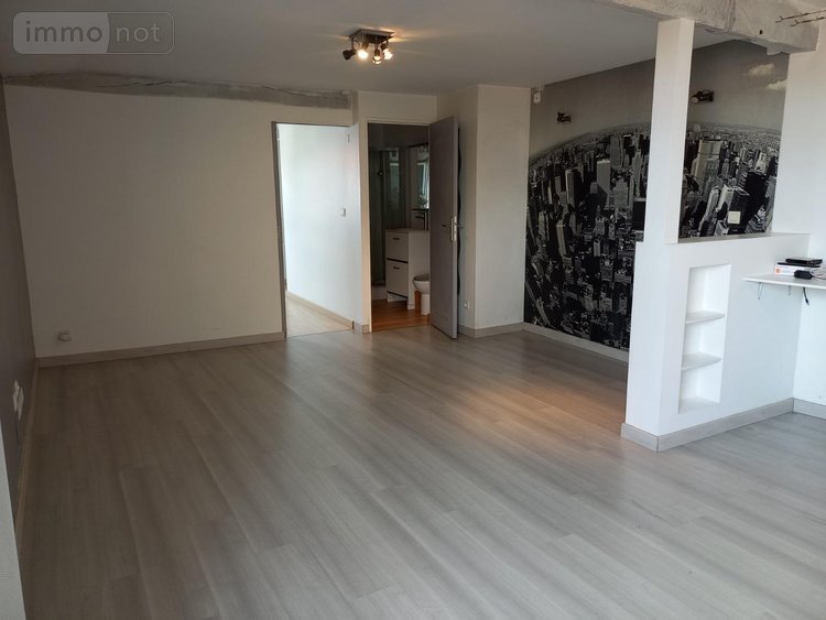 Maison a vendre Aubigny-les-Clouzeaux 85430 Vendée 223 m2 8 pièces 195000 euros