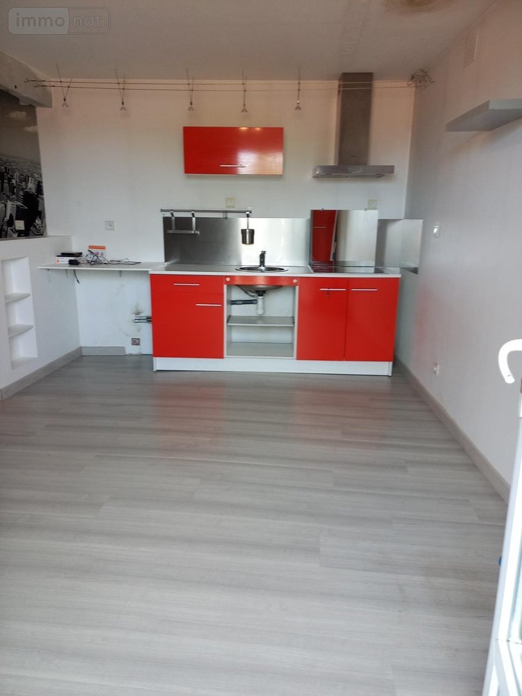 Maison a vendre Aubigny-les-Clouzeaux 85430 Vendée 223 m2 8 pièces 195000 euros