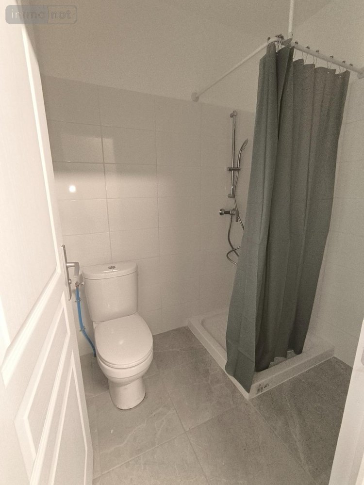 Location fonds et murs commerciaux Bourg-en-Bresse 01000 Ain  900 euros