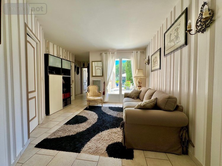 Maison a vendre Saint-Raphaël 83700 Var 205 m2 8 pièces 954000 euros