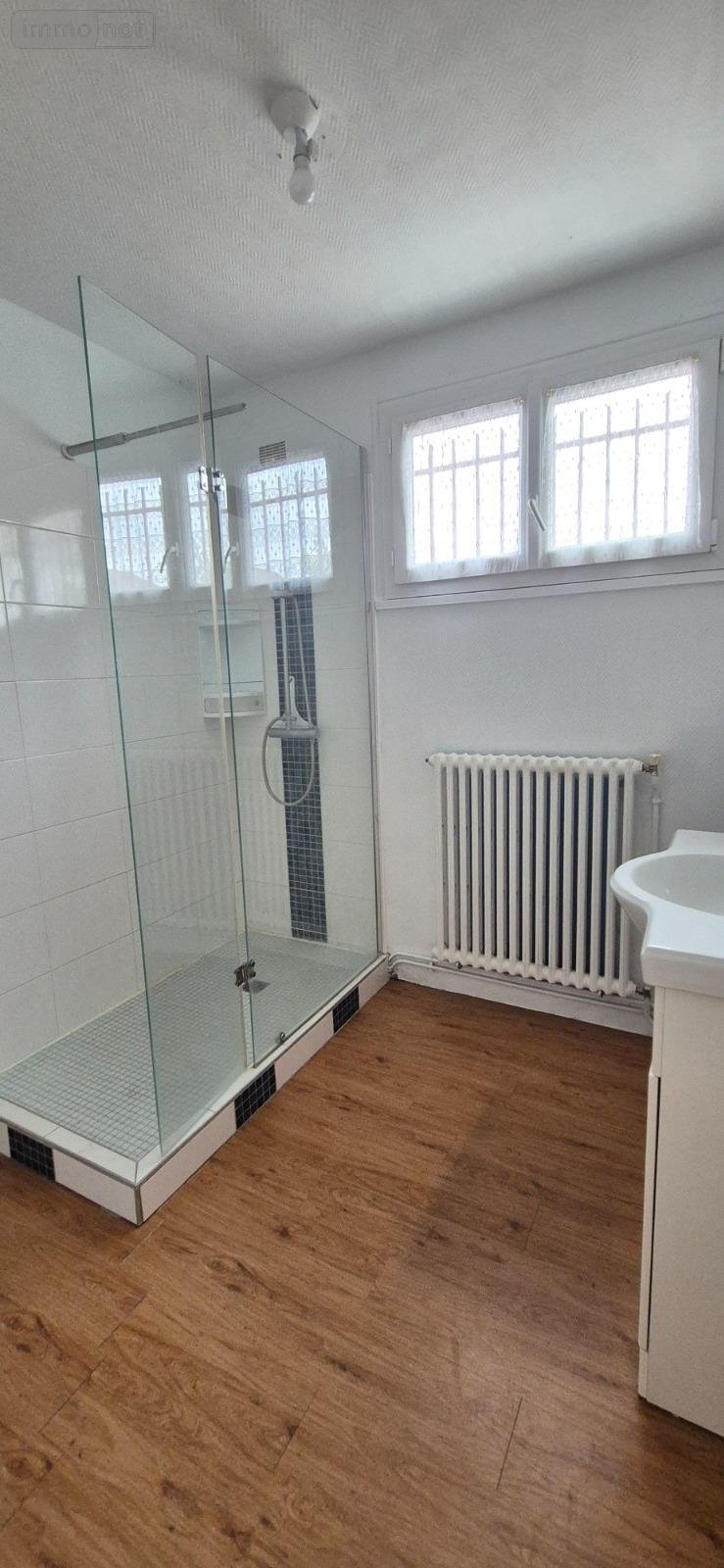 Location maison Villaines-la-Gonais 72400 Sarthe 128 m2 5 pièces 620 euros