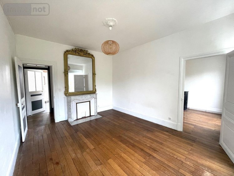 Location appartement Chalon-sur-Saône 71100 Saône-et-Loire 116 m2 5 pièces 900 euros