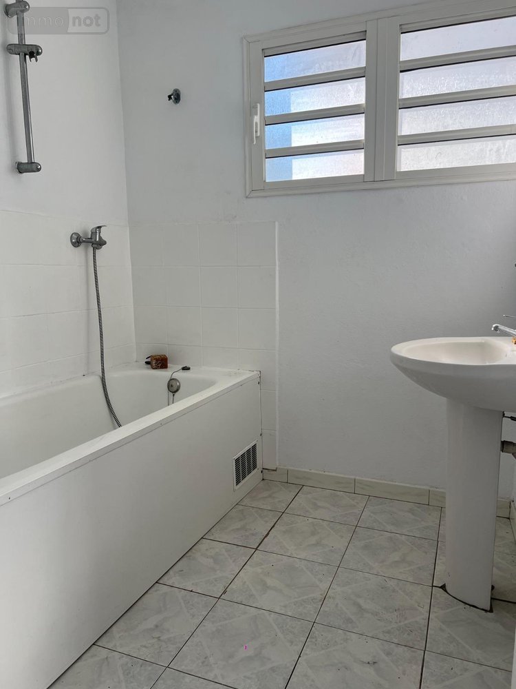 Maison a vendre Sainte-Clotilde 97490 Réunion 80 m2 4 pièces 280900 euros